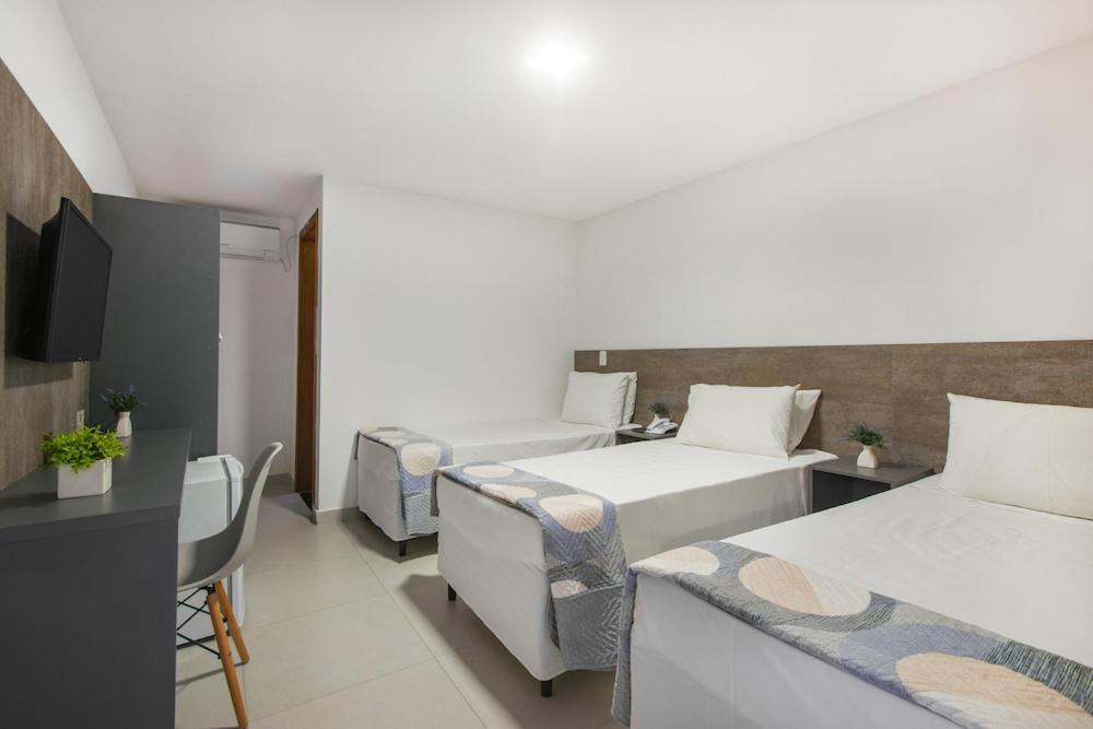 Hotel Cajueiro กัวรูจา ภายนอก รูปภาพ